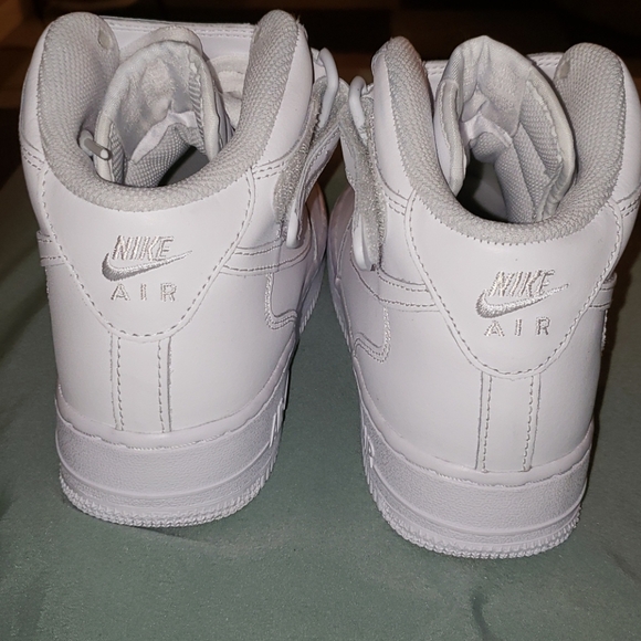 Brand New Air Force Ones - Picture 4 of 7
